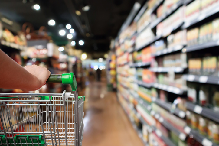 Tips for Saving Money When Shopping at Warehouse Club Stores