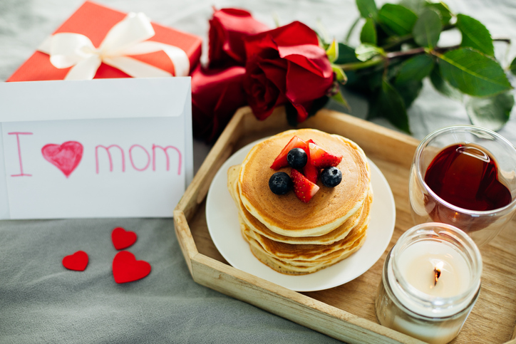 How to Make Mother's Day Special Without Money?